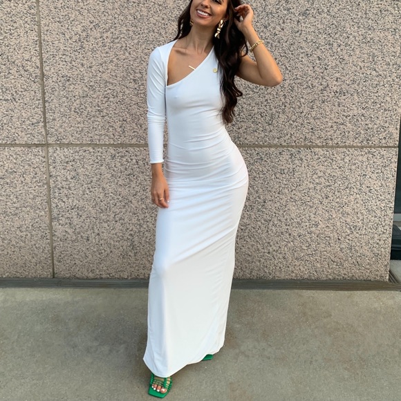 Club L London White maxi dress - Picture 2 of 8